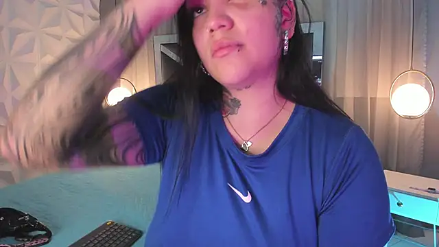 Snapshot of MAGIC_TESSA chatting on November 21, 8:07 pm MAGIC TESSA online show from November 21, 8:07 pm