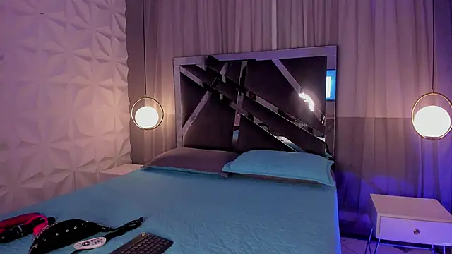 Snapshot of MAGIC_TESSA chatting on November 24, 7:24 pm MAGIC TESSA online show from November 24, 7:24 pm