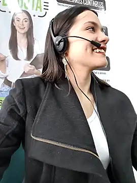 CHARLOTTE  05 online show from November 7, 12:49 pm