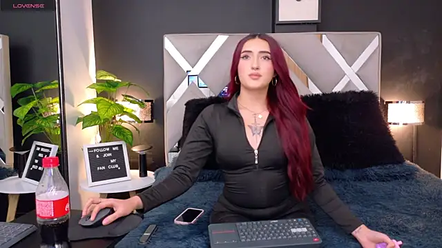 Snapshot of Miia_bunny chatting on September 20, 9:49 pm Miia bunny online show from September 20, 9:49 pm