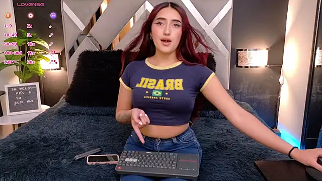 Snapshot of Miia_bunny chatting on October 4, 8:40 pm Miia bunny online show from October 4, 8:40 pm