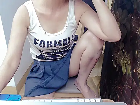 Snapshot of Funnygirl_9x chatting on October 18, 2:36 am Funnygirl 9x online show from October 18, 2:36 am