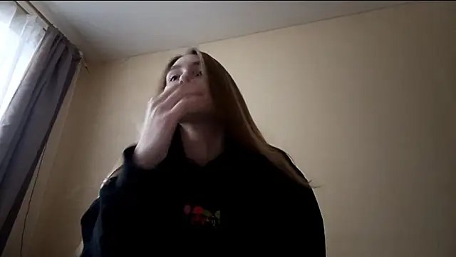 Snapshot of Nymera_flare chatting on November 21, 6:56 am Nymera flare online show from November 21, 6:56 am