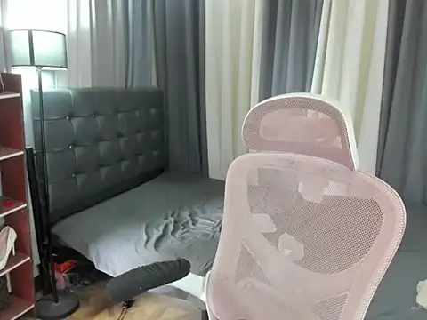 Seductive Margaux online show from February 11, 6:40 am