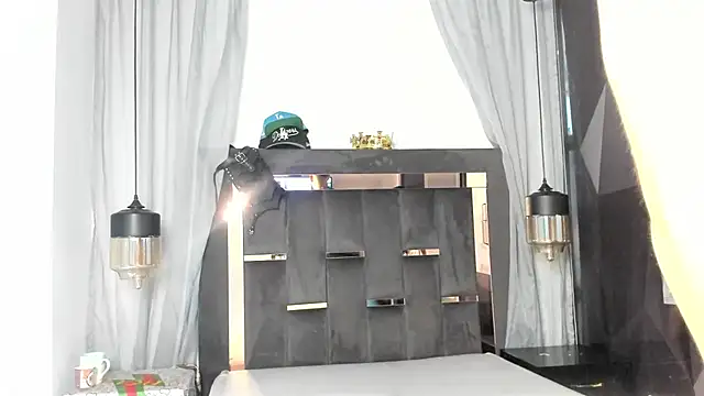 HunterHeat  online show from March 25, 12:33 pm