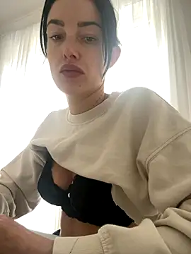 Snapshot of Remirosee chatting on November 27, 10:50 am Remirosee online show from November 27, 10:50 am