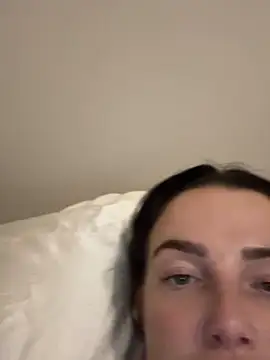 Snapshot of Remirosee chatting on November 27, 11:07 pm Remirosee online show from November 27, 11:07 pm