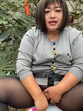 icewoman888 online show from October 9, 1:25 am