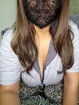 mysticlure-- online show from October 25, 7:08 pm