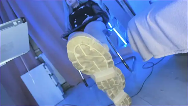 Snapshot of CruelSiren chatting on September 21, 7:48 pm CruelSiren online show from September 21, 7:48 pm