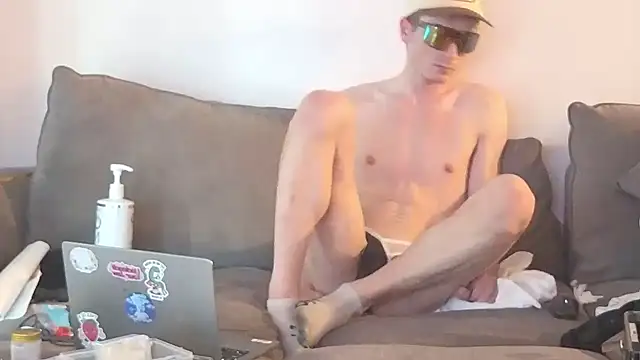 maskedboy1 online show from July 2, 2:33 am