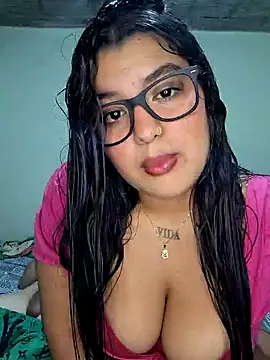 Snapshot of Cat_Hot_Party chatting on November 6, 2:01 am Cat Hot Party online show from November 6, 2:01 am