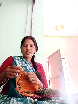 Snapshot of Sharma_pooja chatting on September 15, 4:34 am Sharma pooja online show from September 15, 4:34 am