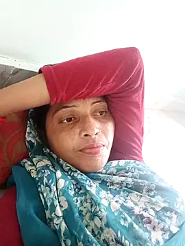 Snapshot of Sharma_pooja chatting on September 19, 6:26 am Sharma pooja online show from September 19, 6:26 am