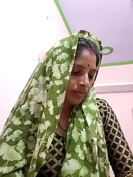 Snapshot of Sharma_pooja chatting on September 21, 3:35 pm Sharma pooja online show from September 21, 3:35 pm