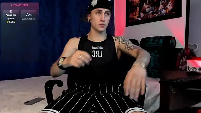 Snapshot of Sebas_maverick chatting on December 15, 5:44 am Sebas maverick online show from December 15, 5:44 am