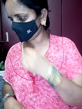 Snapshot of Mee_harini-telugupilla chatting on April 23, 3:30 am Mee harini-telugupilla online show from April 23, 3:30 am