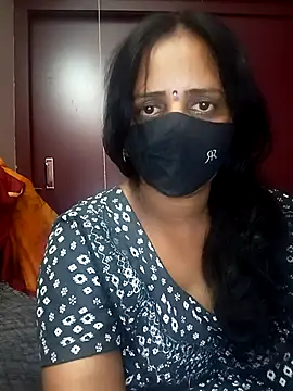 Snapshot of Mee_harini-telugupilla chatting on April 26, 2:09 am Mee harini-telugupilla online show from April 26, 2:09 am