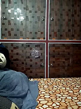 Snapshot of Mee_harini-telugupilla chatting on May 3, 8:26 pm Mee harini-telugupilla online show from May 3, 8:26 pm