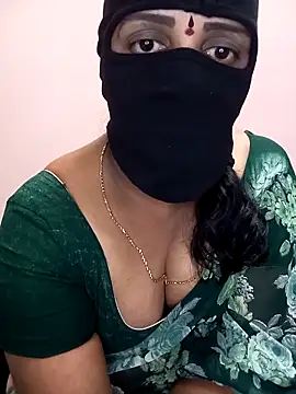 Snapshot of Mee_harini-telugupilla chatting on May 6, 5:25 am Mee harini-telugupilla online show from May 6, 5:25 am