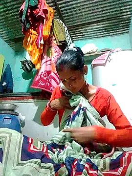 Snapshot of H_seema chatting on October 8, 1:53 pm H seema online show from October 8, 1:53 pm