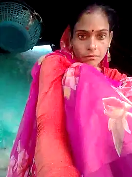 Snapshot of H_seema chatting on October 12, 12:53 am H seema online show from October 12, 12:53 am