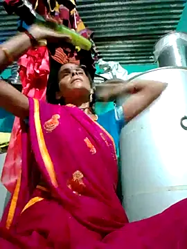 Snapshot of H_seema chatting on October 19, 1:23 pm H seema online show from October 19, 1:23 pm