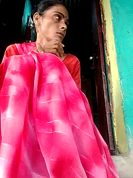 Snapshot of H_seema chatting on November 2, 1:52 am H seema online show from November 2, 1:52 am