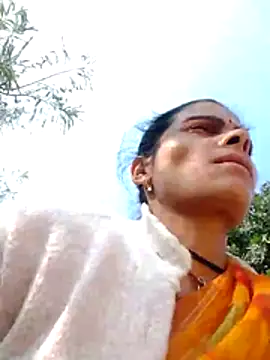 Snapshot of H_seema chatting on November 18, 7:57 am H seema online show from November 18, 7:57 am