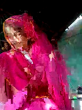 Snapshot of H_seema chatting on December 4, 3:38 am H seema online show from December 4, 3:38 am