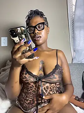 Moonzy77 online show from January 10, 12:51 pm