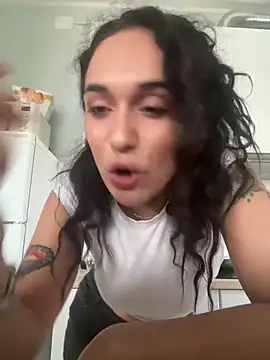 Snapshot of Lamery9696 chatting on December 19, 10:00 am Lamery9696 online show from December 19, 10:00 am