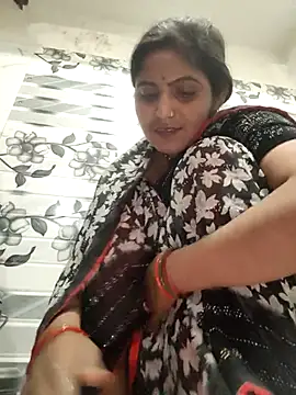 LUCKY cut online show from March 26, 2:11 pm