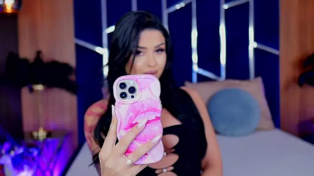 KylieKroftt online show from December 19, 9:44 pm