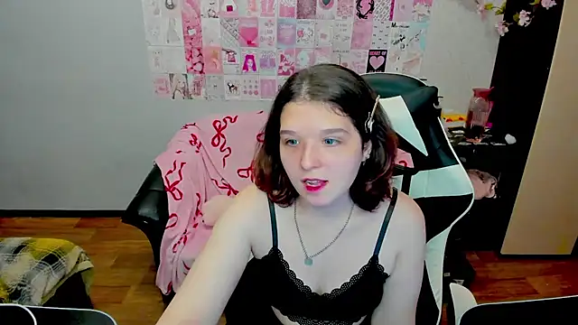 Snapshot of Acid_Kate chatting on September 27, 2:49 am Acid Kate online show from September 27, 2:49 am