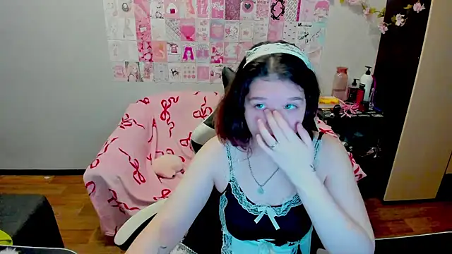 Snapshot of Acid_Kate chatting on October 9, 12:30 am Acid Kate online show from October 9, 12:30 am