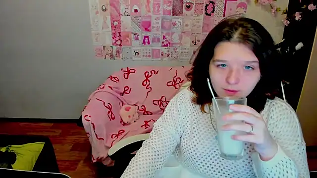 Snapshot of Acid_Kate chatting on October 19, 12:11 am Acid Kate online show from October 19, 12:11 am