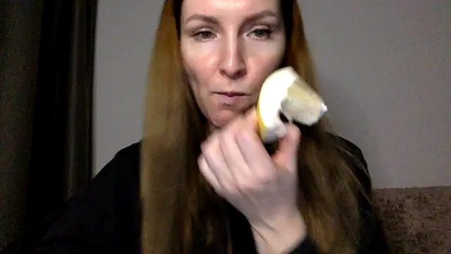 Snapshot of Varnyx chatting on December 4, 4:59 pm Varnyx online show from December 4, 4:59 pm