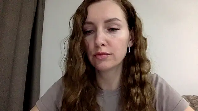 Snapshot of Varnyx chatting on December 17, 6:25 pm Varnyx online show from December 17, 6:25 pm