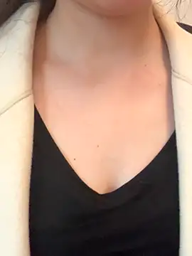 Snapshot of baobao20242025 chatting on December 15, 8:51 am baobao20242025 online show from December 15, 8:51 am