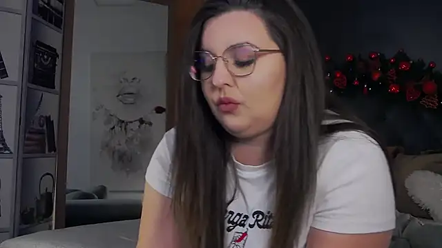 Snapshot of Mia_Swano chatting on December 5, 1:14 am Mia Swano online show from December 5, 1:14 am