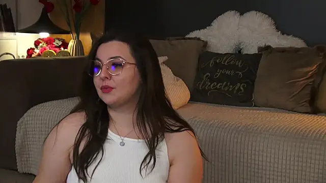 Mia Swano online show from February 5, 2:27 am