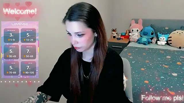 Snapshot of Kitten_Alissa chatting on May 12, 11:29 am Kitten Alissa online show from May 12, 11:29 am