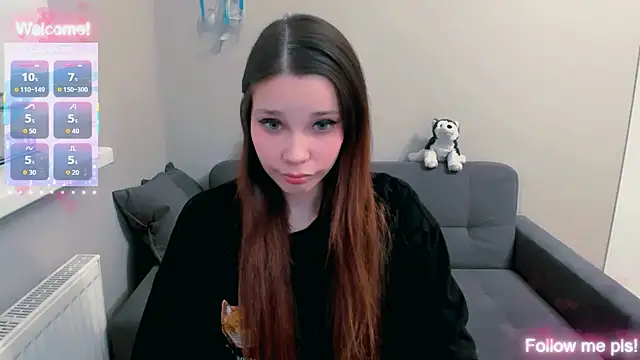 Snapshot of Kitten_Alissa chatting on June 4, 8:04 pm Kitten Alissa online show from June 4, 8:04 pm
