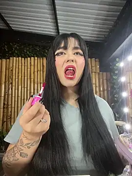 Snapshot of jasmincollin_ chatting on November 20, 2:12 am jasmincollin online show from November 20, 2:12 am