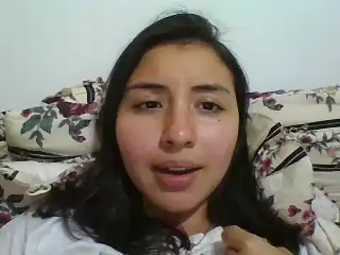 Snapshot of _Romilly_ chatting on October 12, 3:05 am  Romilly  online show from October 12, 3:05 am