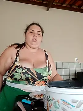 Snapshot of Katherine25 chatting on January 11, 10:53 am Katherine25 online show from January 11, 10:53 am