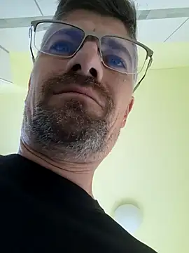 Snapshot of Horny_Man0911 chatting on September 29, 10:42 am Horny Man0911 online show from September 29, 10:42 am