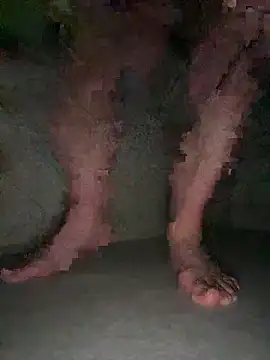 Snapshot of fisthole1882 chatting on December 16, 2:05 am fisthole1882 online show from December 16, 2:05 am