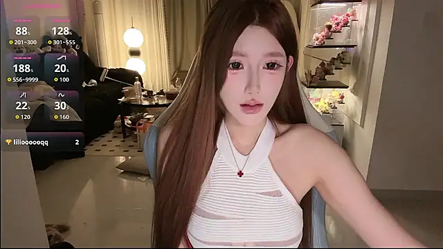 Xiaoxue L online show from April 14, 6:58 pm